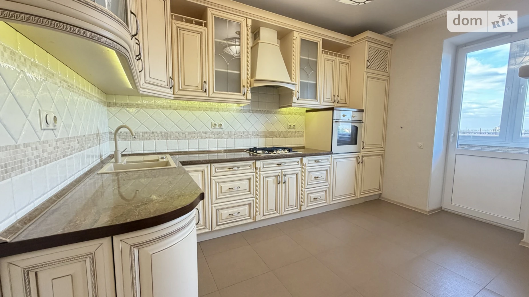 Продается 3-комнатная квартира 90 кв. м в Стрые, ул. Дрогобычская, 11А - фото 3