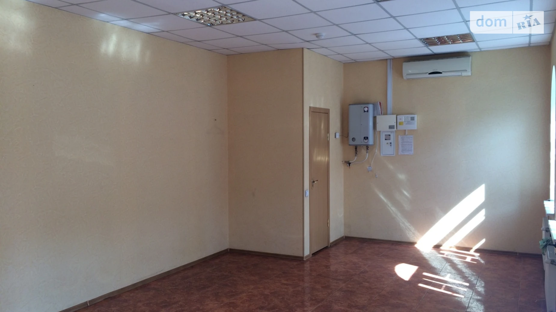 Сдается в аренду помещения свободного назначения 33 кв. м в 2-этажном здании, цена: 10000 грн - фото 4