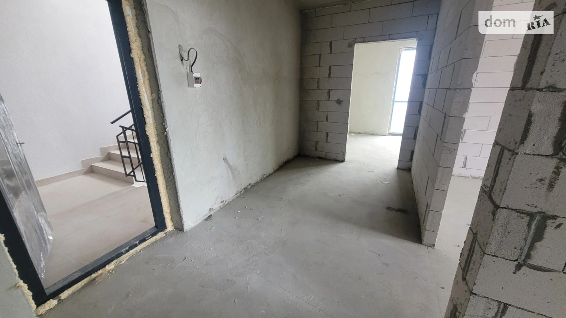 Продается 2-комнатная квартира 61 кв. м в Львове, ул. Камышовая, 11 - фото 4