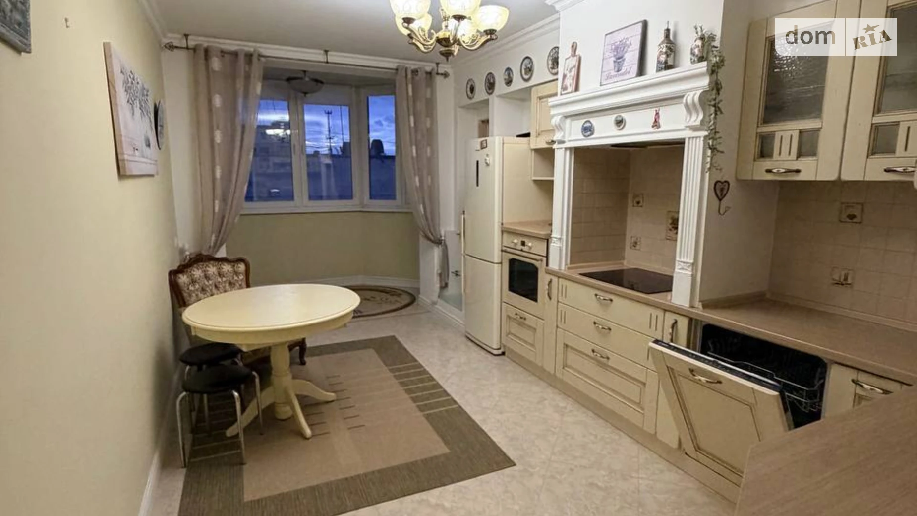 Здається в оренду 2-кімнатна квартира 90 кв. м у Чернівцях - фото 2