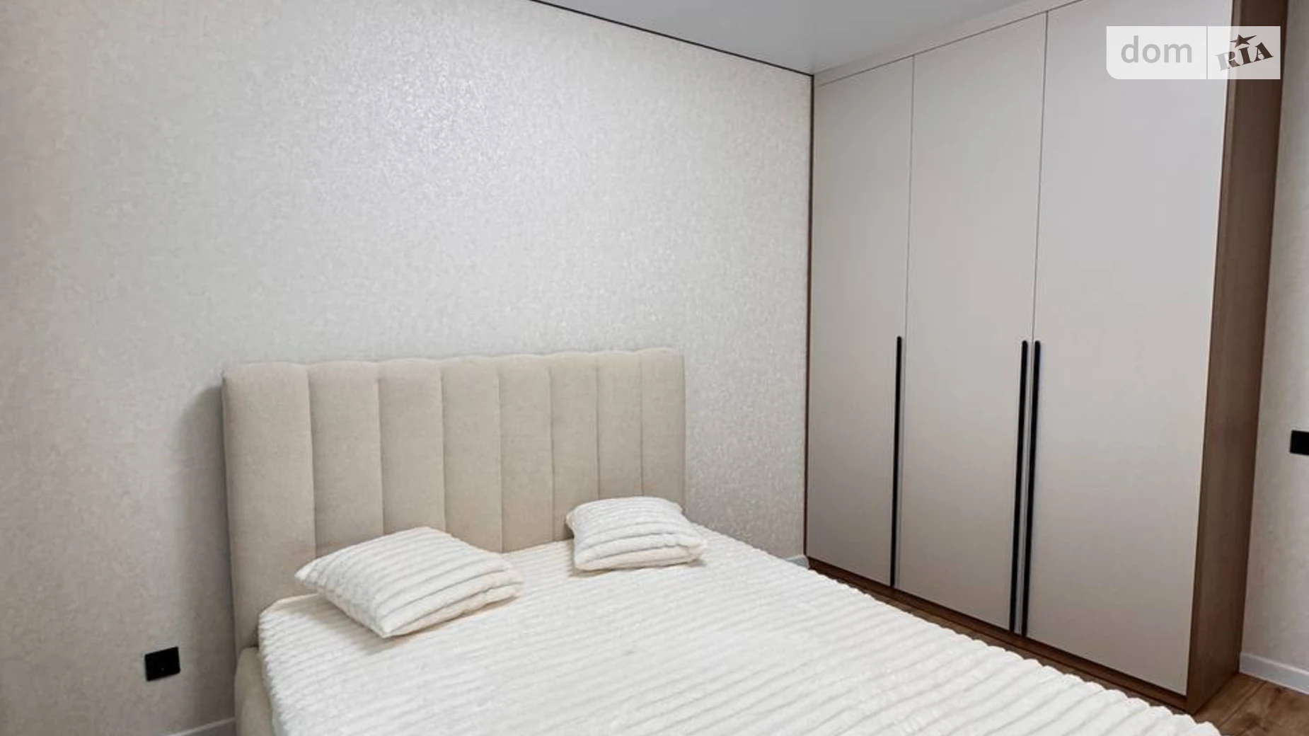 Продается 2-комнатная квартира 70 кв. м в Хмельницком, ул. Кармелюка - фото 2