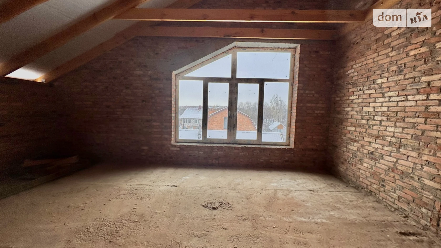 Продается дом на 2 этажа 240 кв. м с беседкой, цена: 149000 $ - фото 4