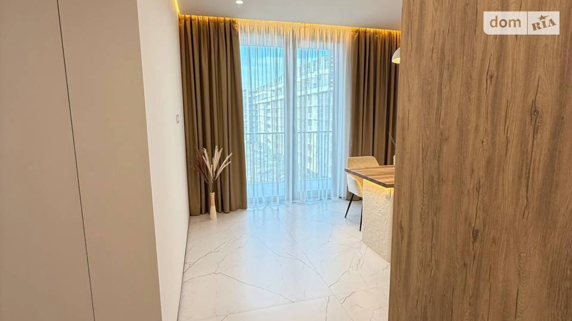 Продается 1-комнатная квартира 44 кв. м в Ужгороде, цена: 128000 $ - фото 4