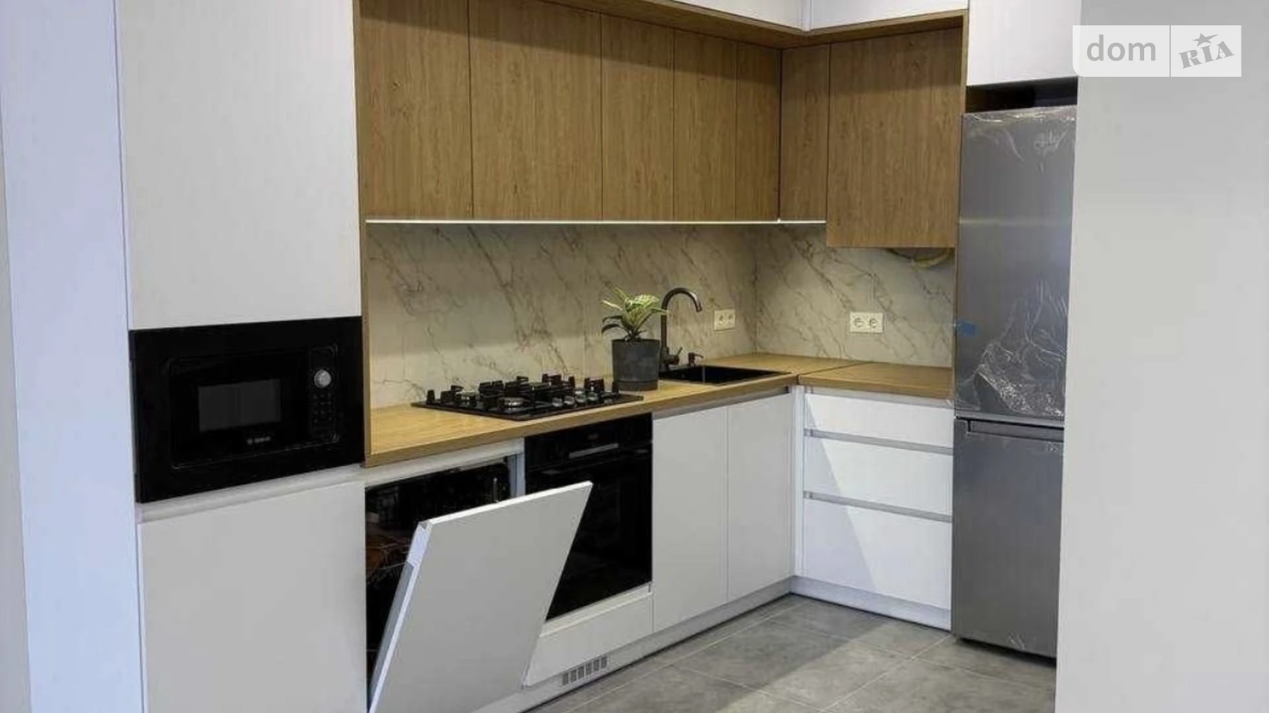 Продається 1-кімнатна квартира 45.5 кв. м у Львові, вул. Мікльоша Карла - фото 2