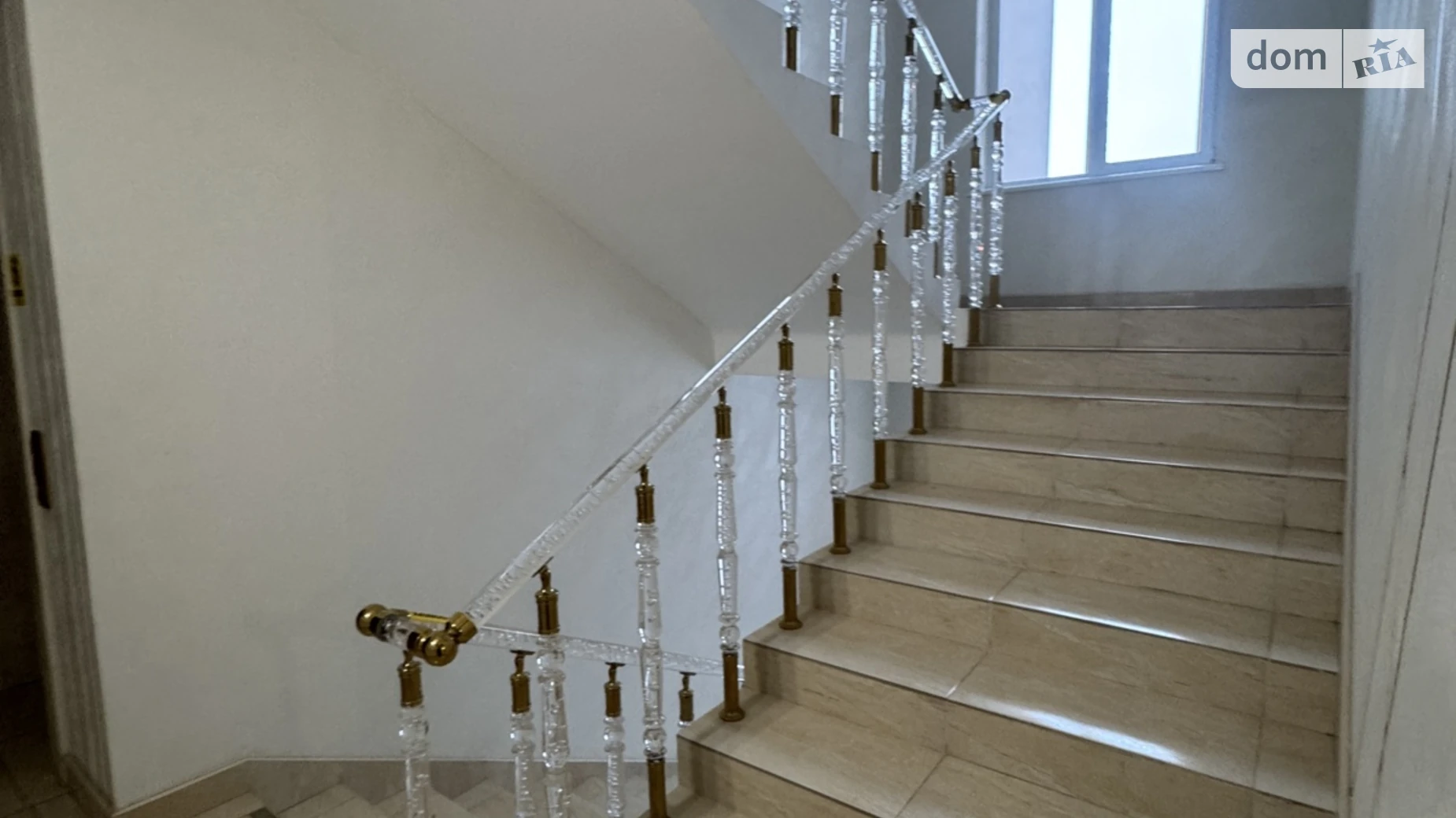 Продается 2-комнатная квартира 72.3 кв. м в, цена: 83000 $ - фото 4