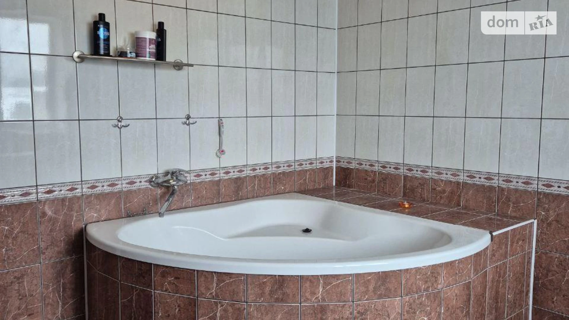 Продается дом на 3 этажа 152 кв. м с камином, цена: 109200 $ - фото 4
