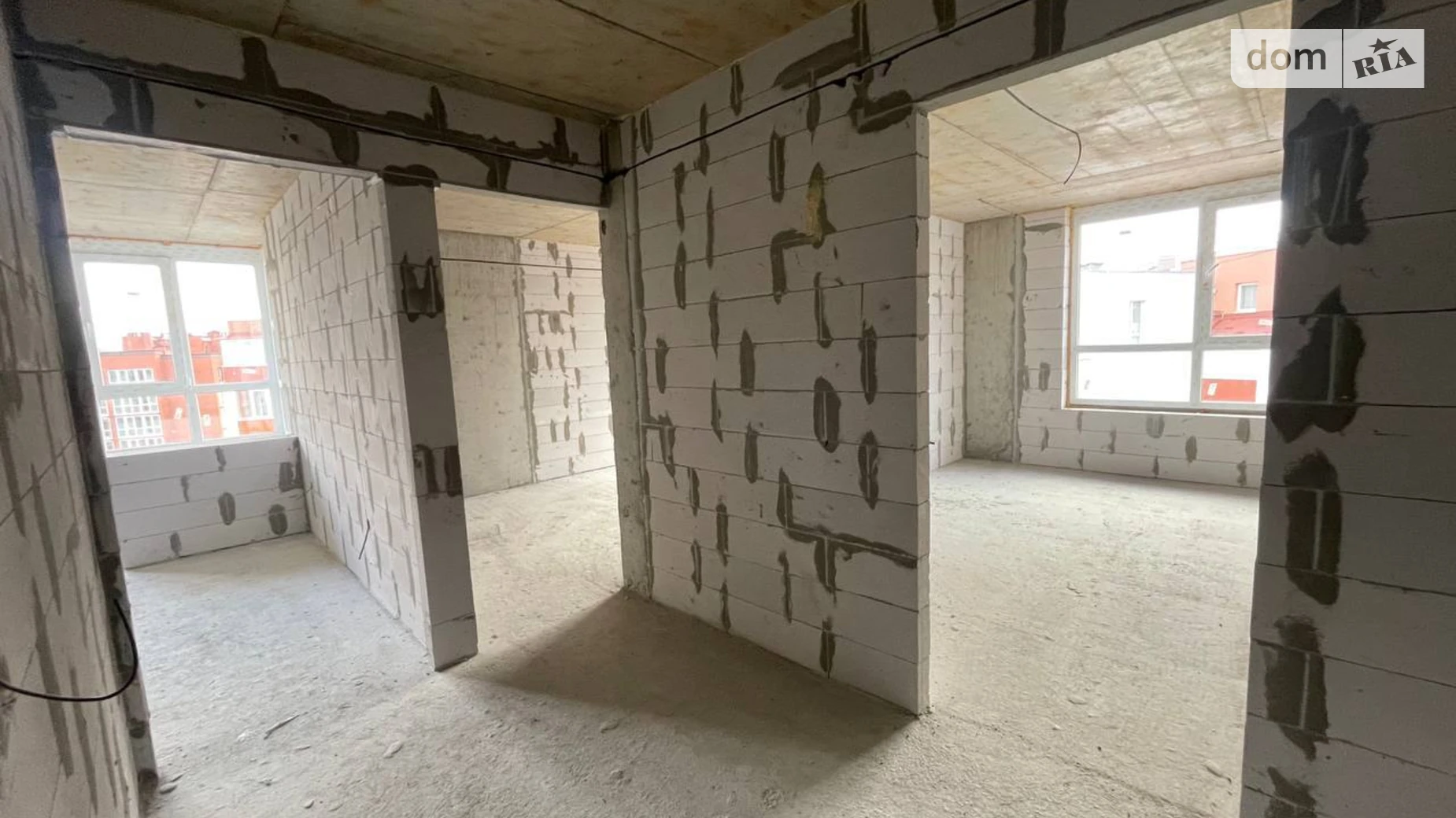 2-комнатная квартира 63 кв. м в Тернополе, ул. Троллейбусная - фото 2