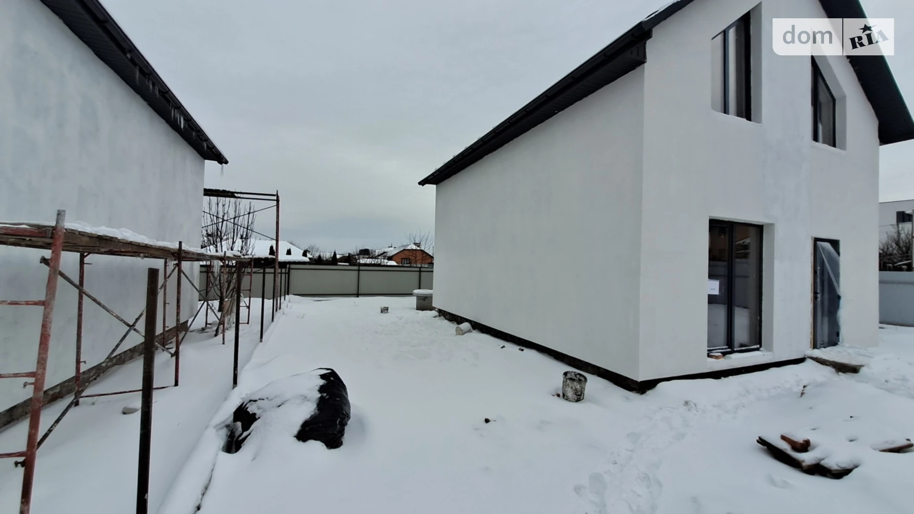Продается дом на 2 этажа 97 кв. м с бассейном, цена: 82000 $ - фото 3