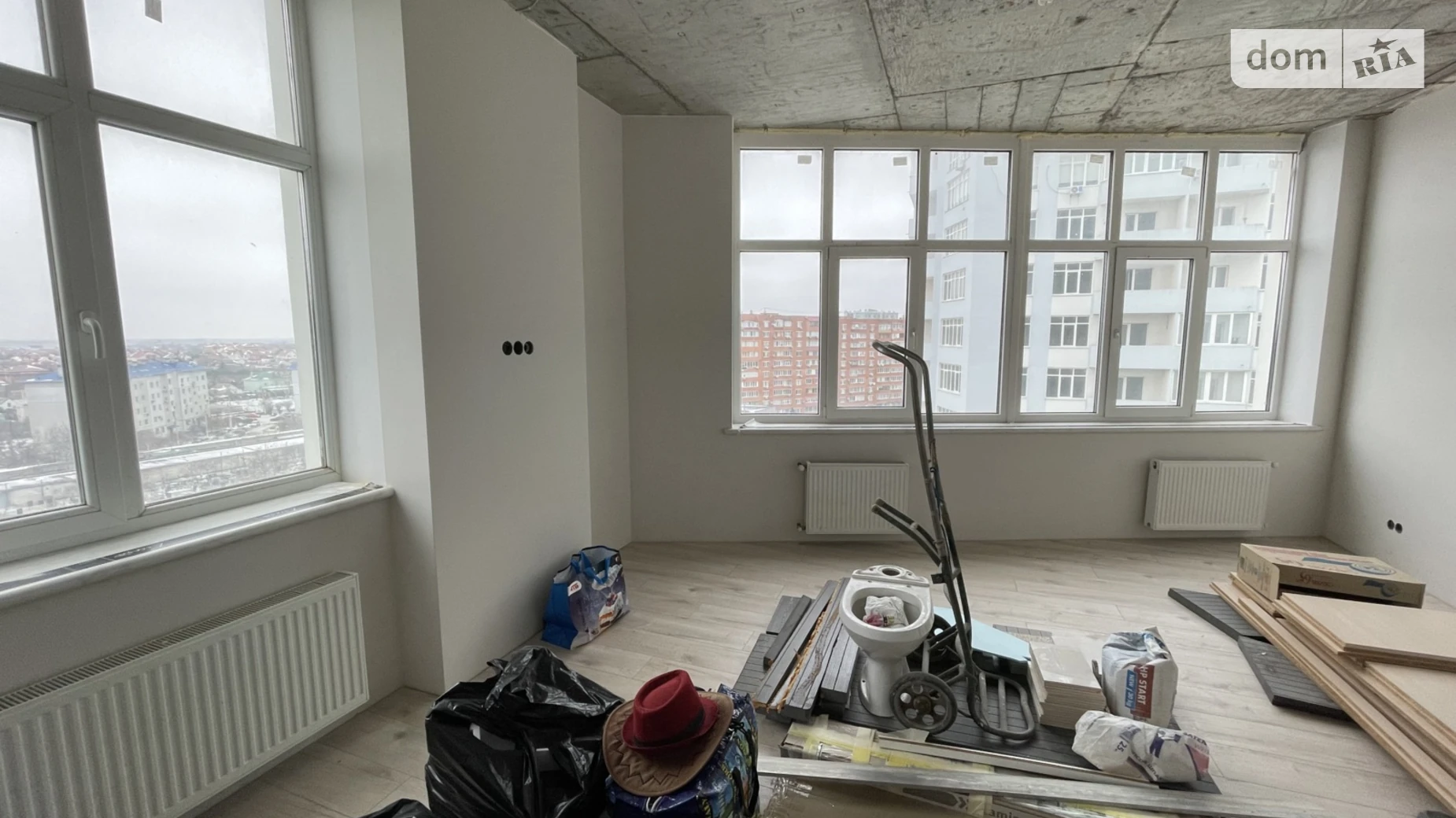 Продается 3-комнатная квартира 78.5 кв. м в Черноморске, цена: 65000 $ - фото 4