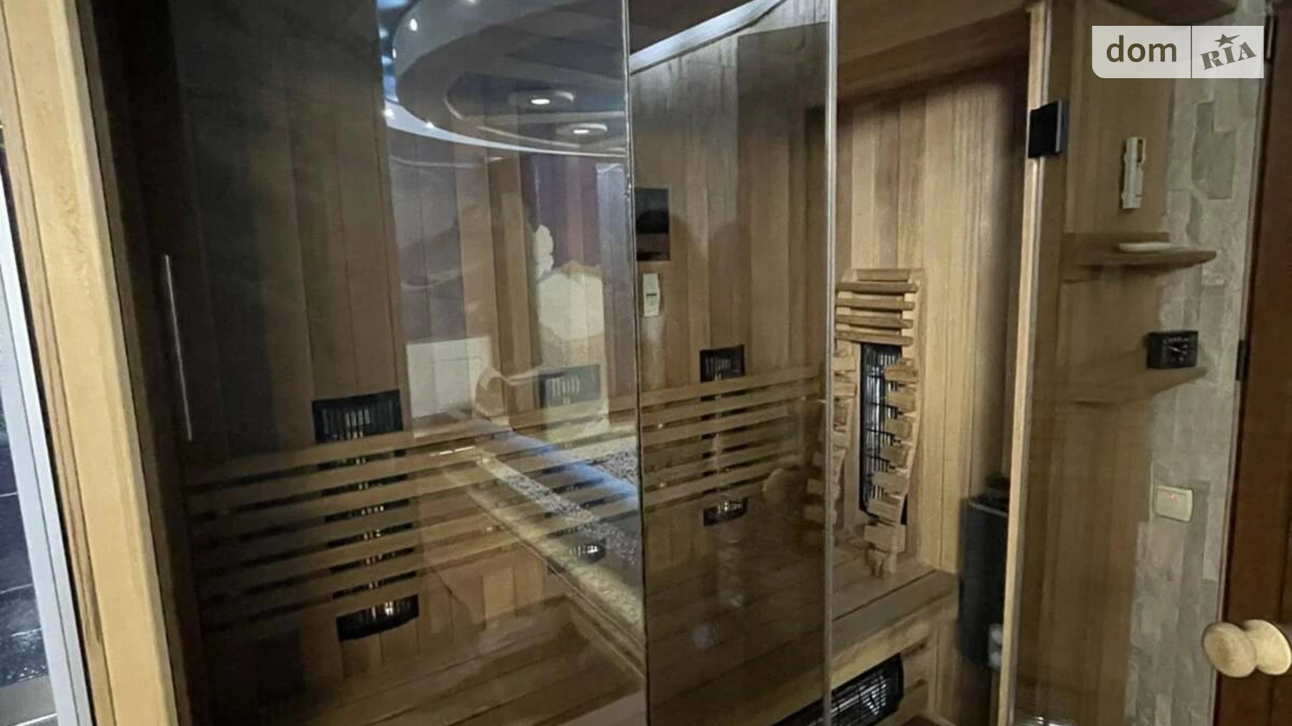 Продается дом на 3 этажа 420 кв. м с балконом, цена: 3900 $ - фото 4