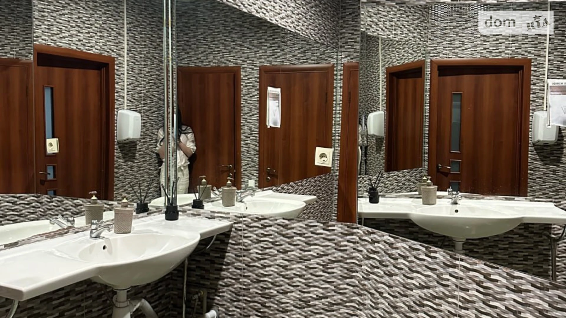 Сдается в аренду офис 17 кв. м в бизнес-центре, цена: 5790 грн - фото 3