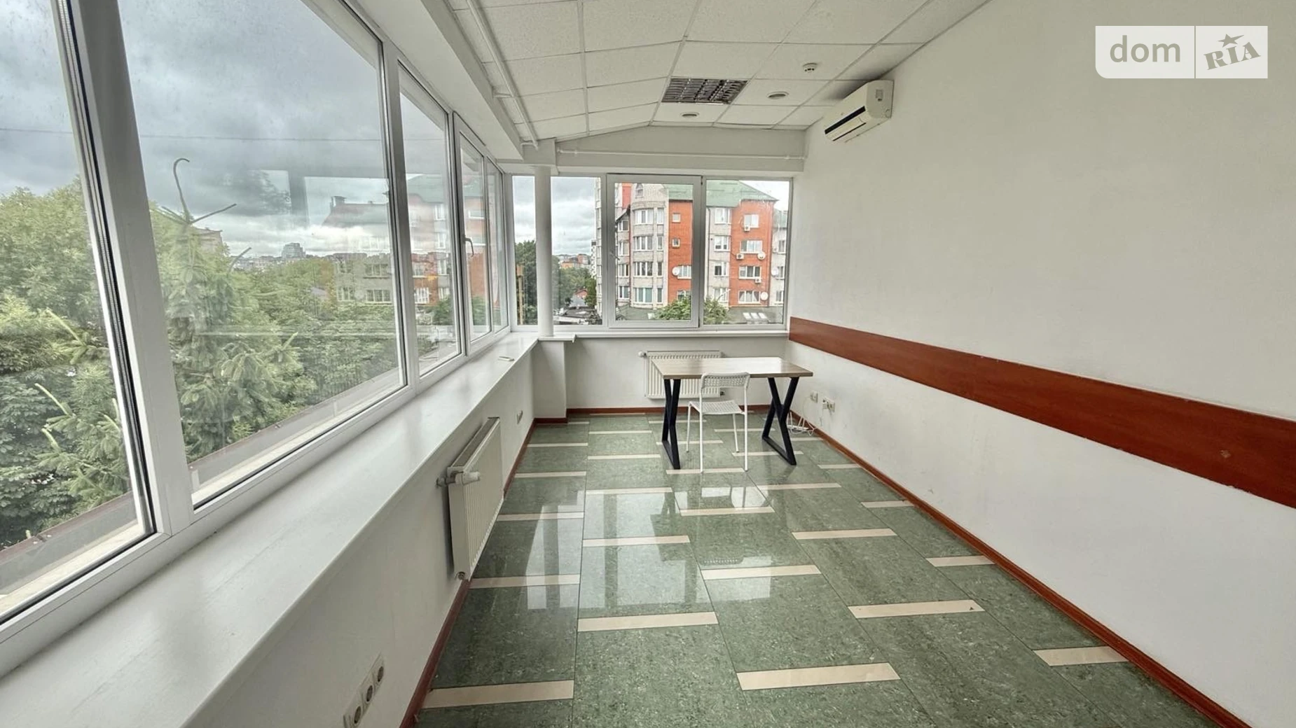 Сдается в аренду офис 17 кв. м в бизнес-центре, цена: 5790 грн - фото 2