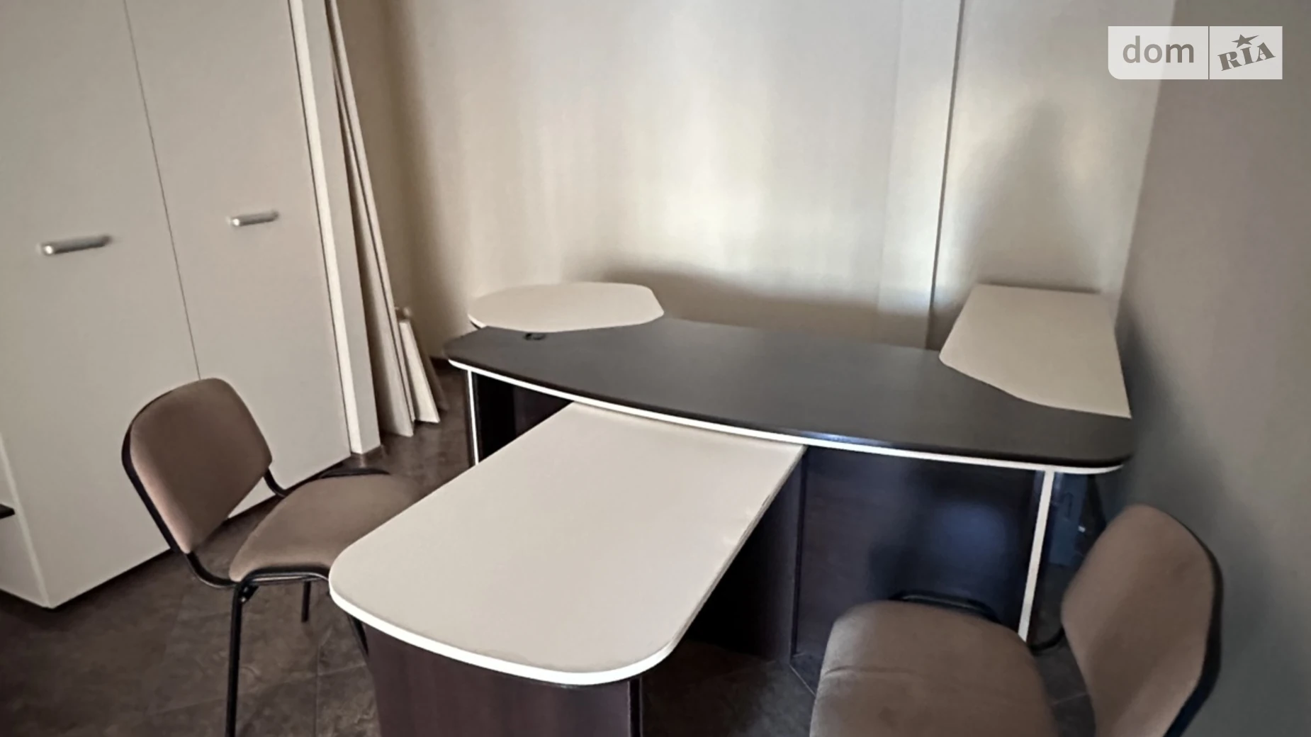 Продается офис 30 кв. м в бизнес-центре, цена: 28500 $ - фото 2
