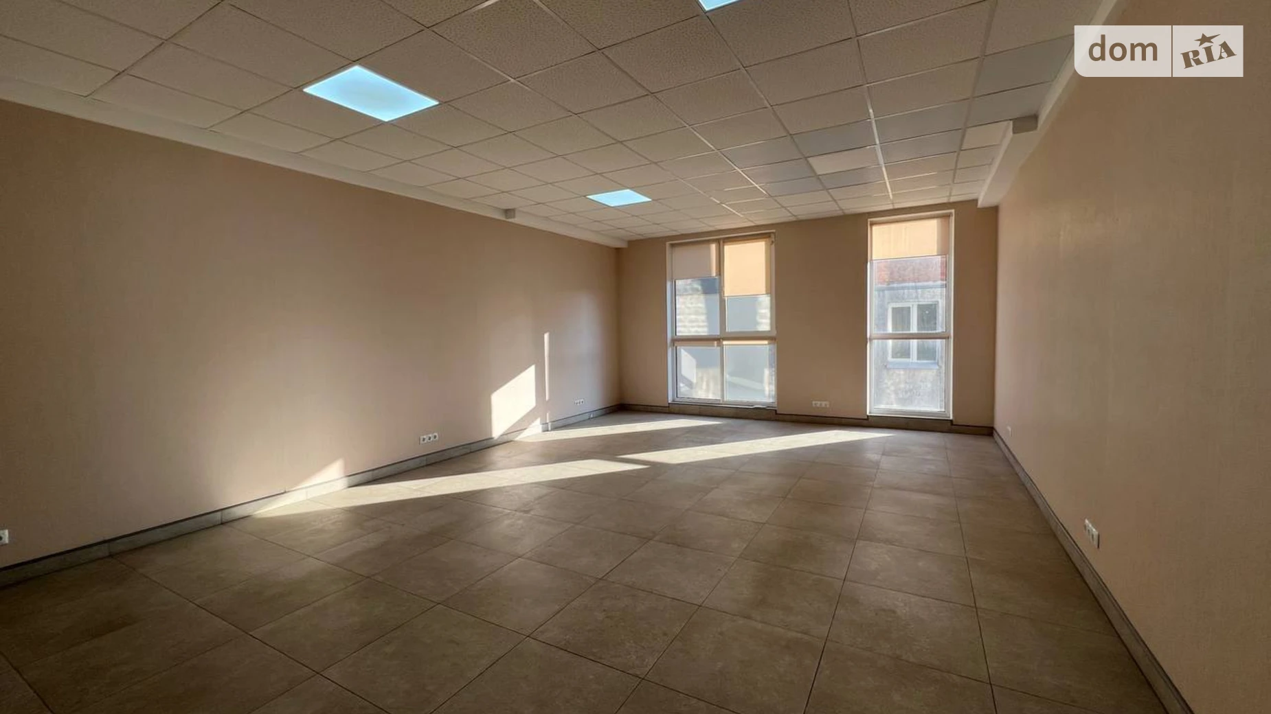 Сдается в аренду офис 44 кв. м в бизнес-центре, цена: 11000 грн - фото 5