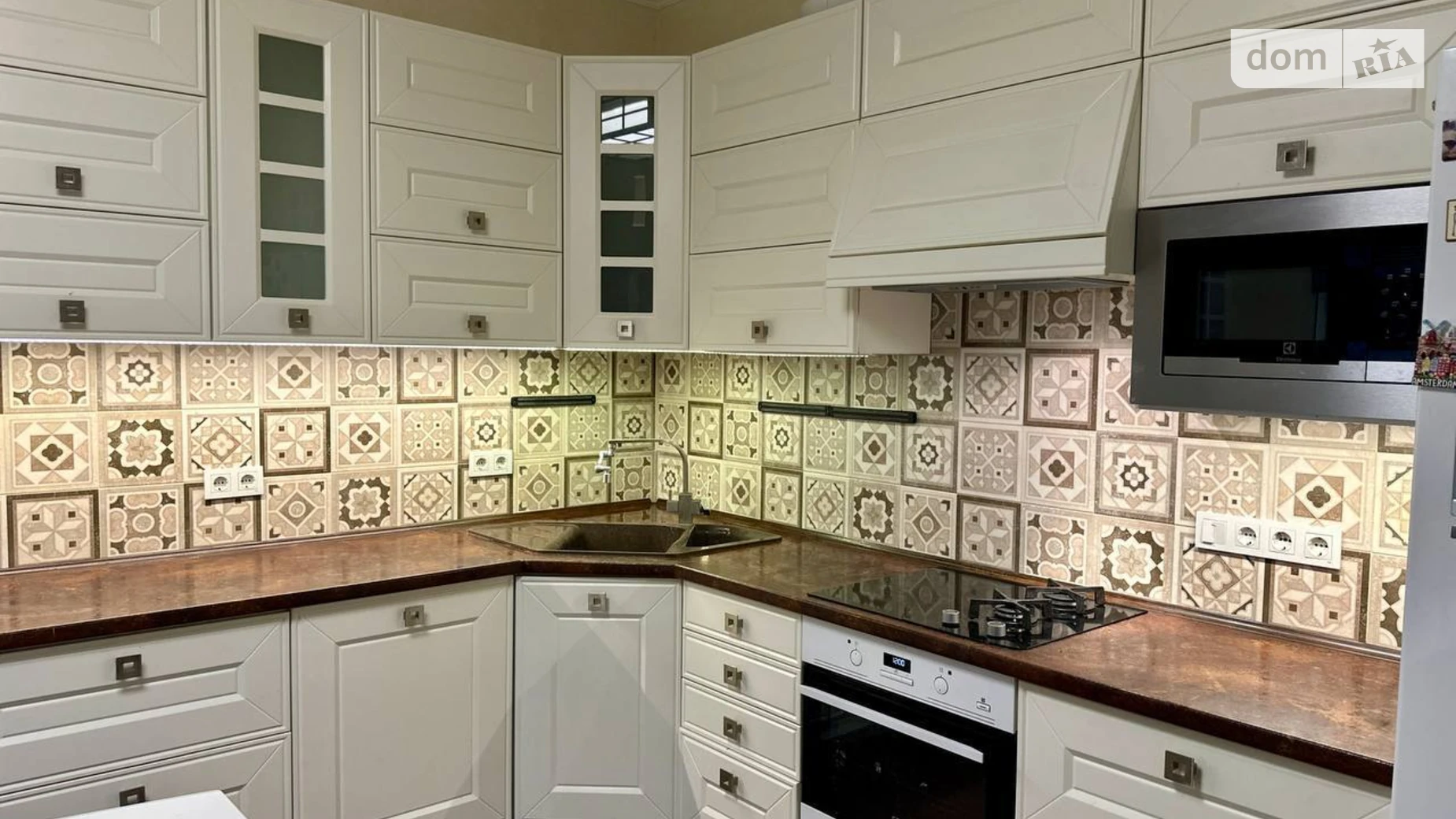 Продается дом на 2 этажа 151.2 кв. м с бассейном, цена: 195000 $ - фото 4