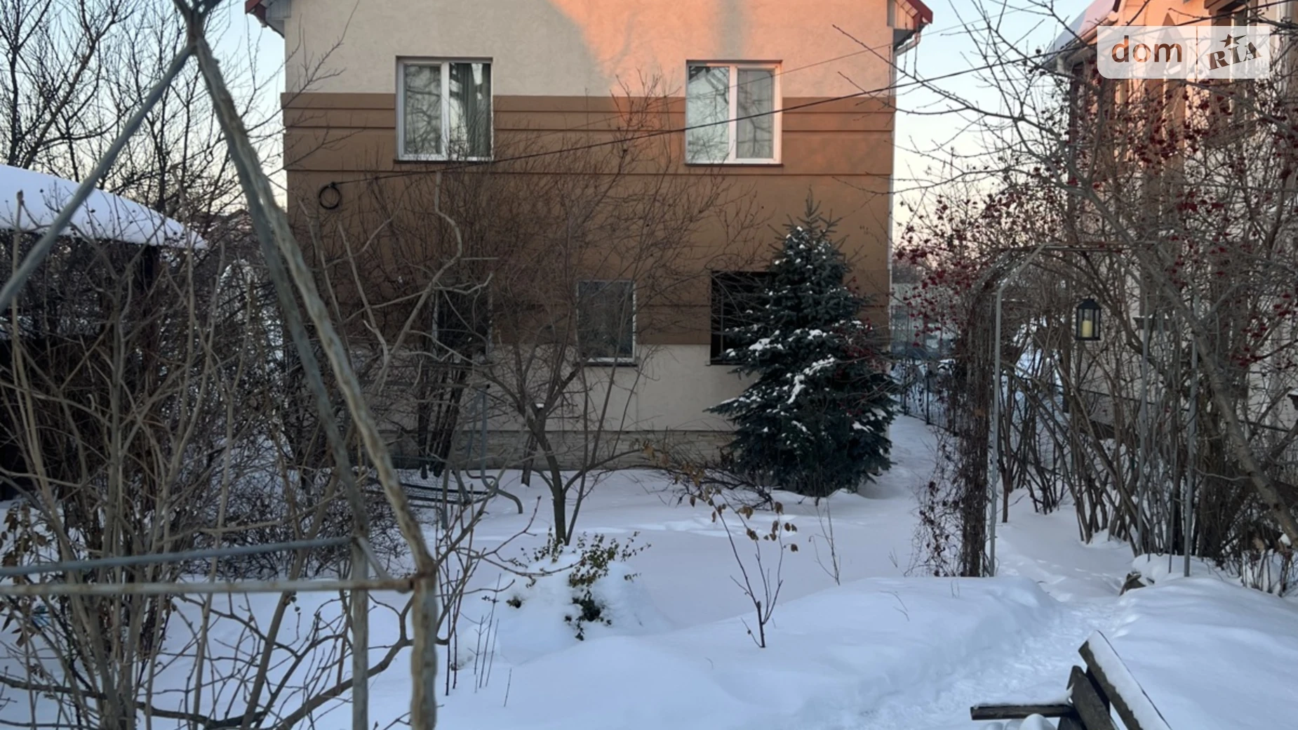 Сдается в аренду дом на 2 этажа 131 кв. м с камином, цена: 42000 грн - фото 2