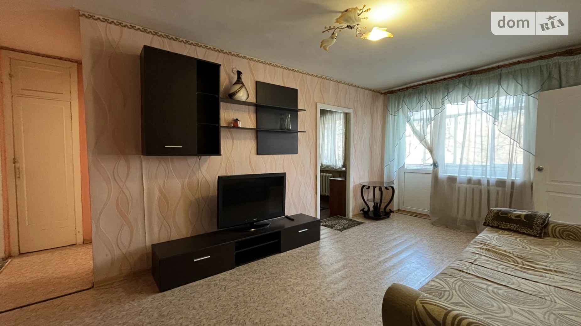 Продается 3-комнатная квартира 54.6 кв. м в Чернигове, ул. Летная - фото 2