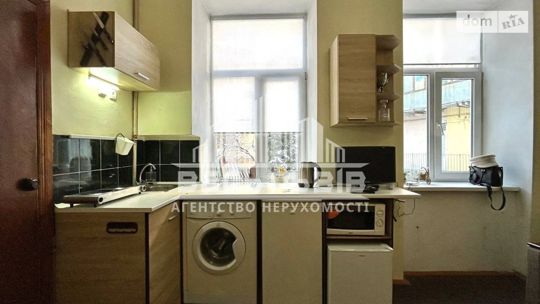 Продается 1-комнатная квартира 24 кв. м в Львове, ул. Пекарская, 38 - фото 4