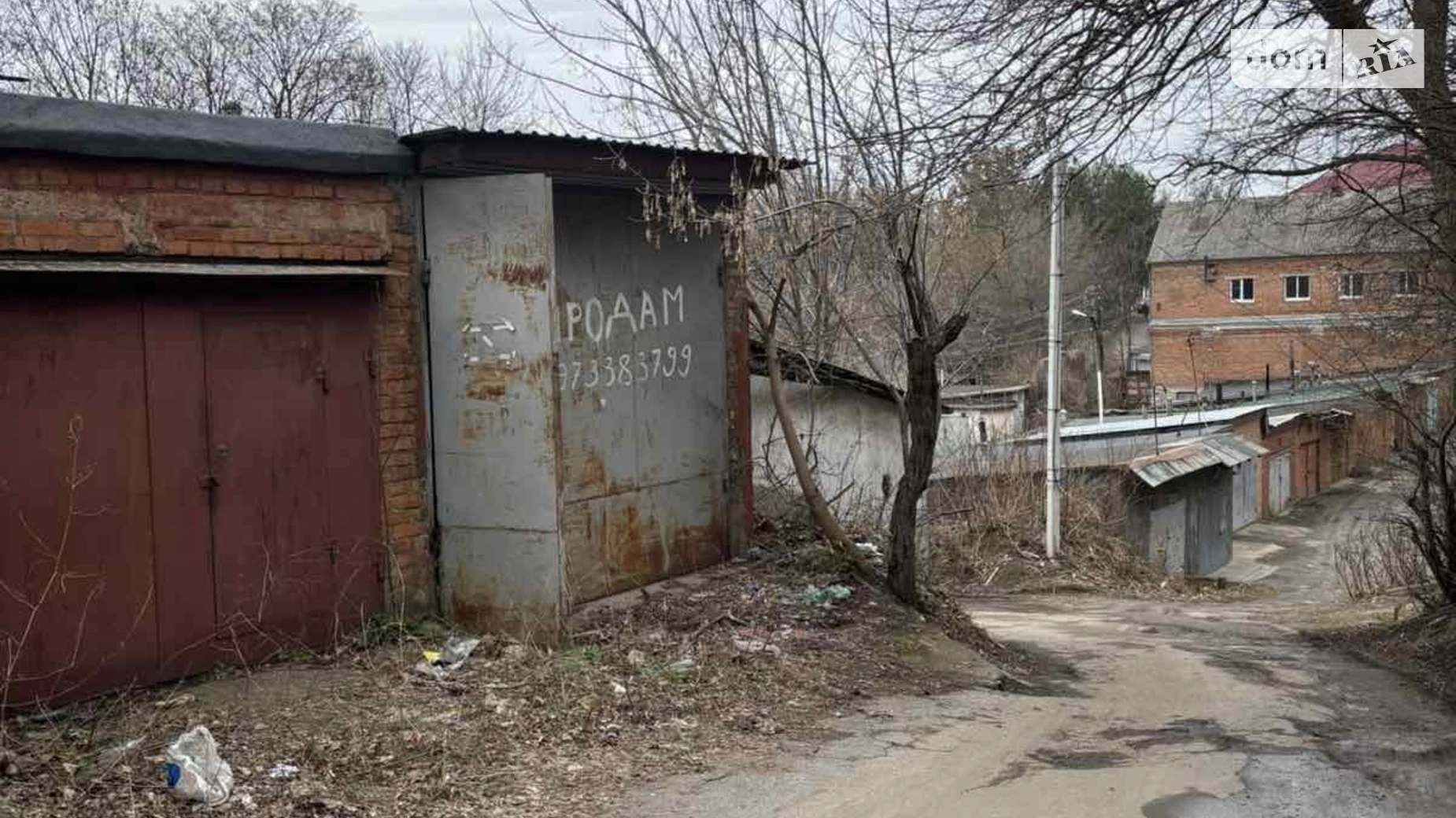 Продается отдельно стоящий гараж под бус на 16.2 кв. м, цена: 5200 $ - фото 3