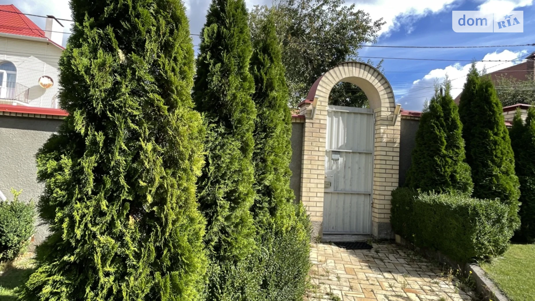 Сдается в аренду дом на 3 этажа 450 кв. м с мебелью, цена: 4499 € - фото 2