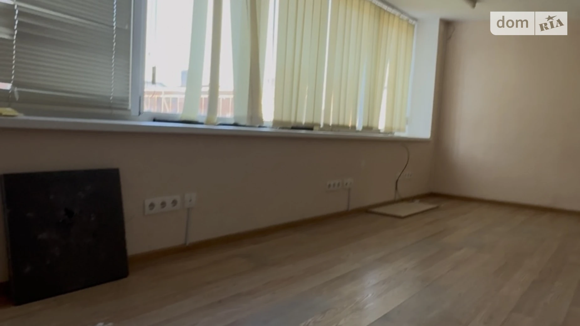 Сдается в аренду офис 253.9 кв. м в бизнес-центре, цена: 2500 $ - фото 4