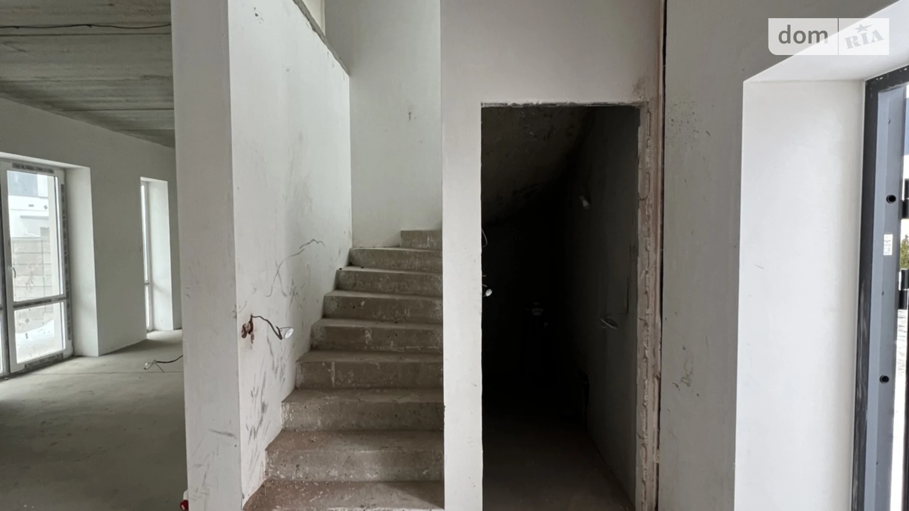 вул. Сергія Голубєва, 2 Щасливе Рівне ЖК Amster, цена: 115000 $ - фото 2