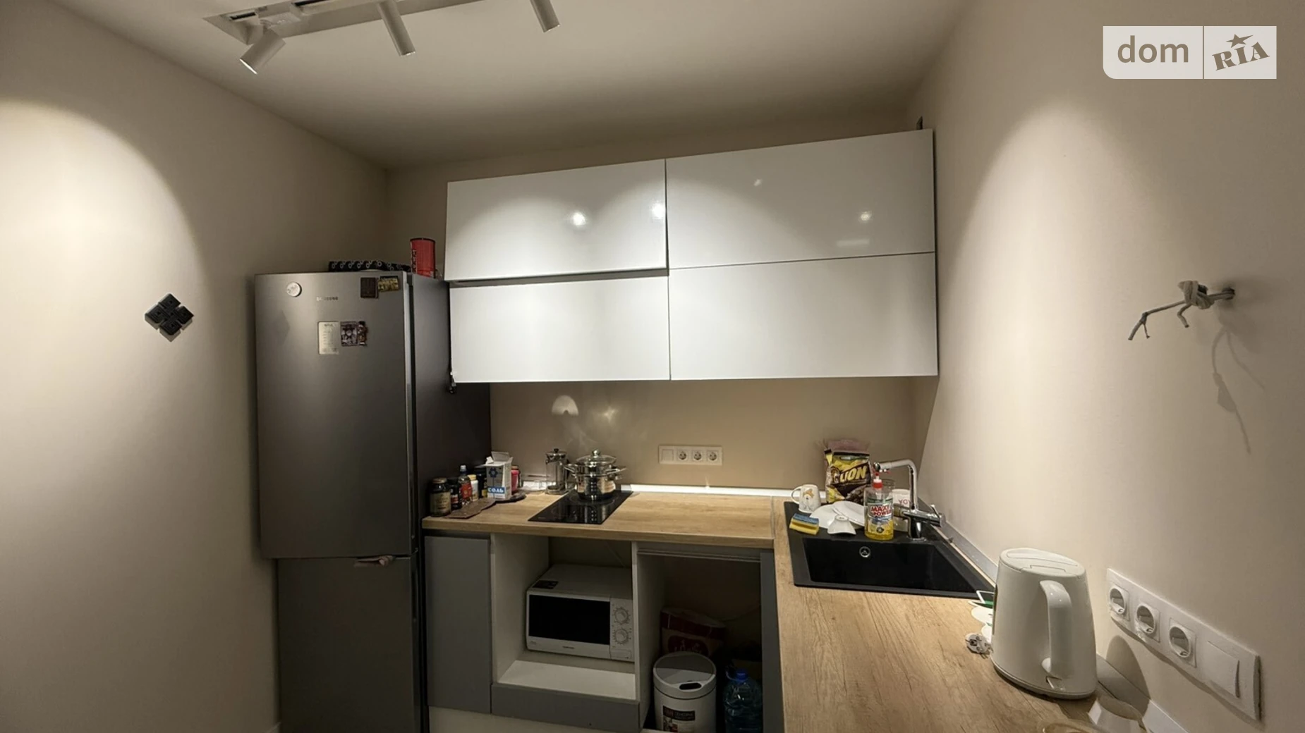 Продается 1-комнатная квартира 38 кв. м в Черноморске, цена: 45000 $ - фото 3