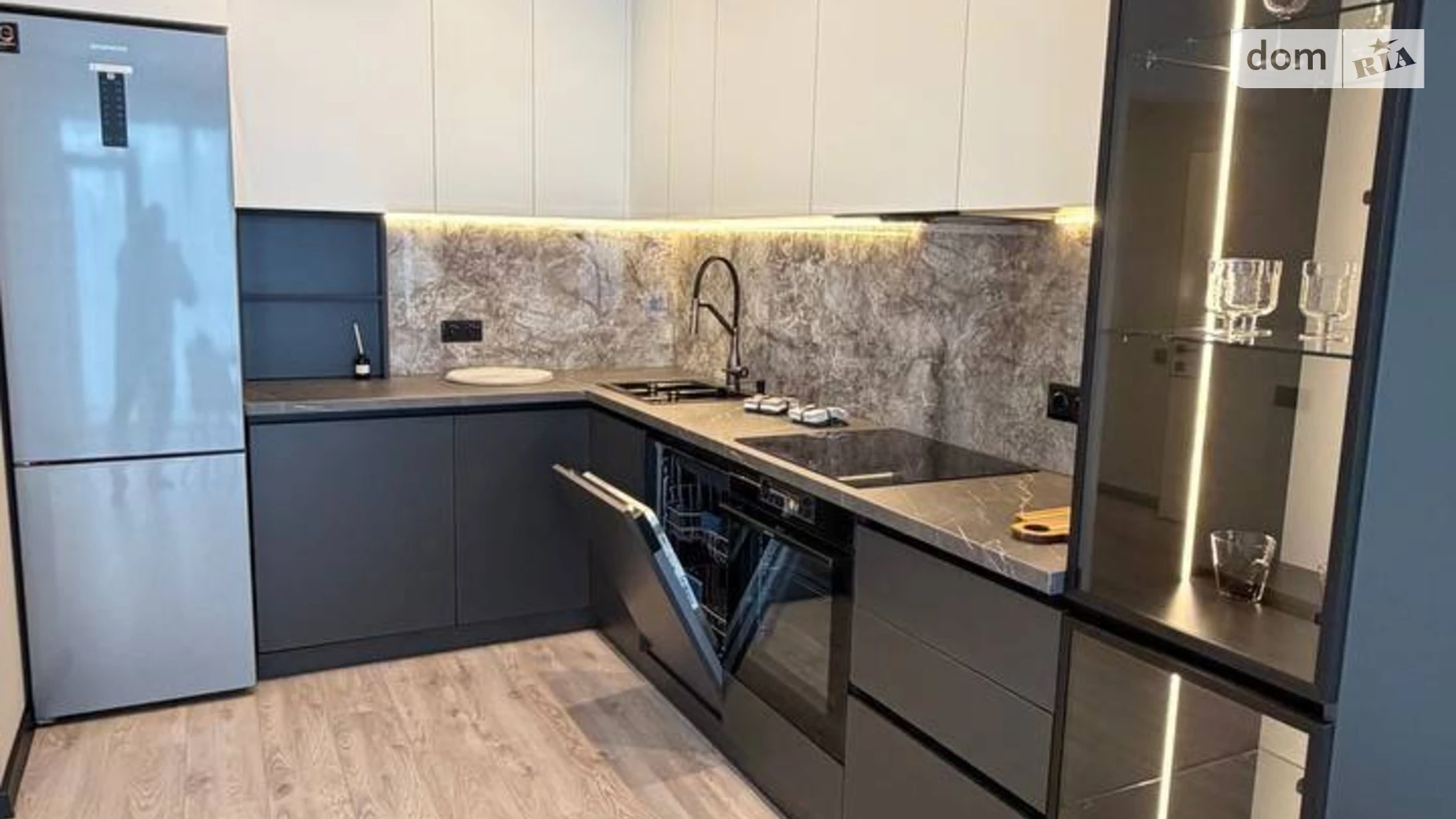 Продається 2-кімнатна квартира 63.6 кв. м у Рівному, вул. Весняна, 10 - фото 2