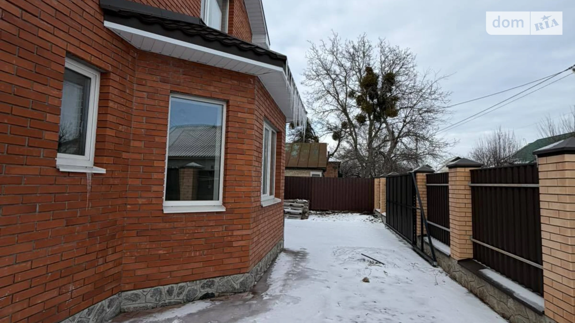 Продается дом на 2 этажа 170 кв. м с балконом, цена: 159999 $ - фото 2