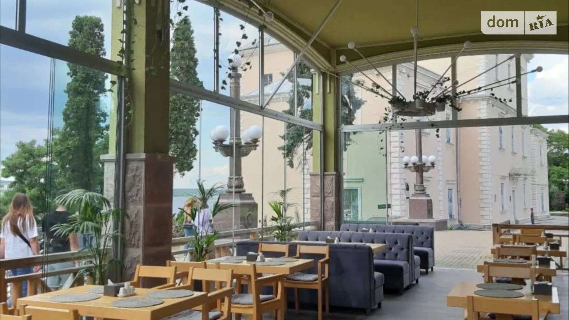 Сдается в аренду объект сферы услуг 127.1 кв. м в 5-этажном здании, цена: 1920 $ - фото 2