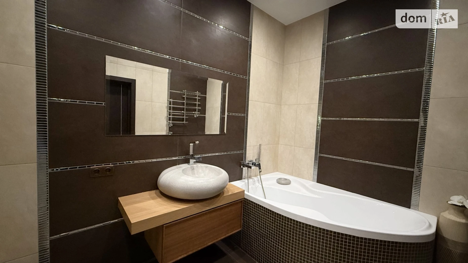 Продается 3-комнатная квартира 124.9 кв. м в Николаеве, ул. Доктора Самойловича - фото 2