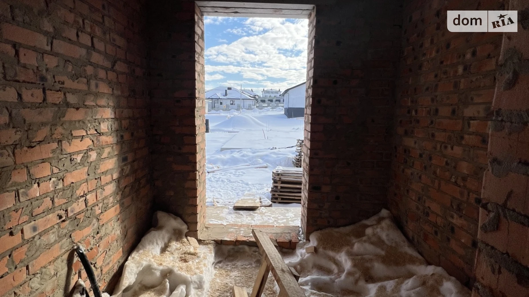 вул. Кулика і Гудачека(Макарова) Авторинок Рівне, цена: 57000 $ - фото 4