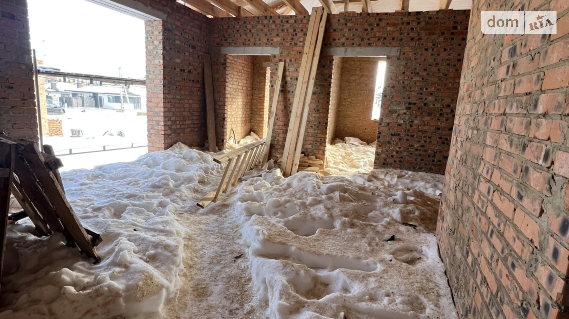 вул. Кулика і Гудачека(Макарова) Авторинок Рівне, цена: 57000 $ - фото 5