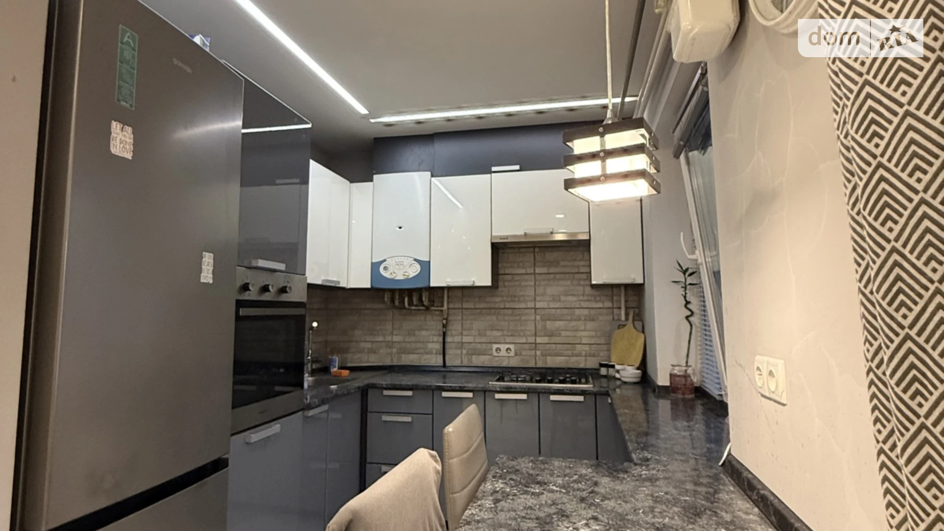 Продается 3-комнатная квартира 56.1 кв. м в Ужгороде, просп. Свободы - фото 4