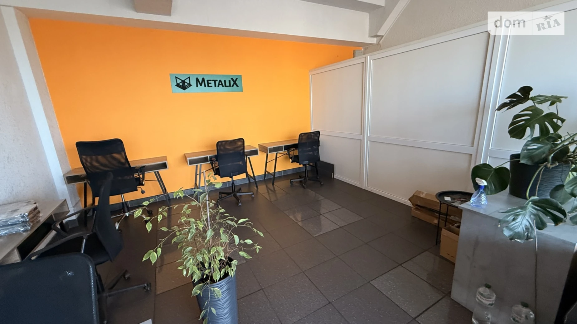 Сдается в аренду офис 109 кв. м в бизнес-центре, цена: 1417 $ - фото 3