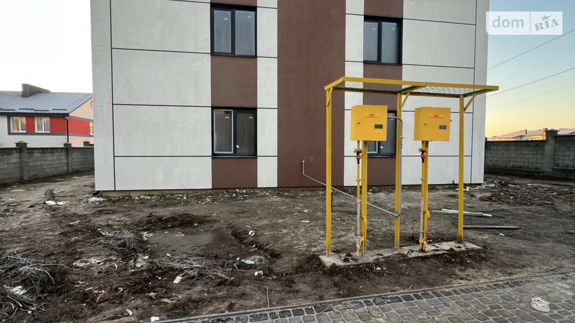 ул. Кулика и Гудачека(Макарова) Авторынок Ровно, цена: 75000 $ - фото 3