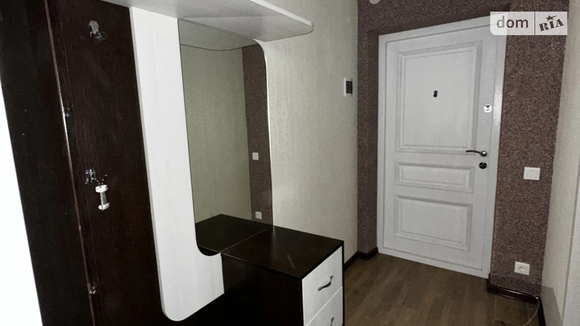 Продается 1-комнатная квартира 41 кв. м в Калиновке, ул. Варшацкая(Островского), 77 - фото 2