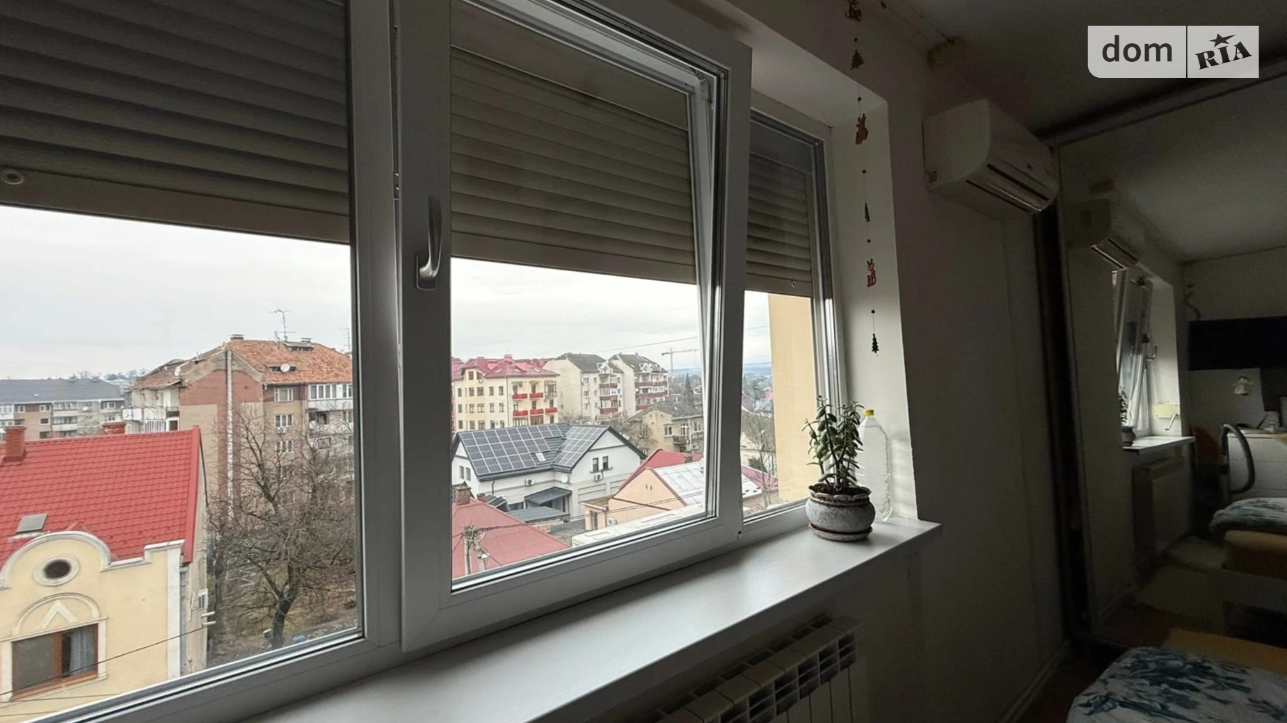 Продається 3-кімнатна квартира 50.4 кв. м у Ужгороді, цена: 59000 $ - фото 2