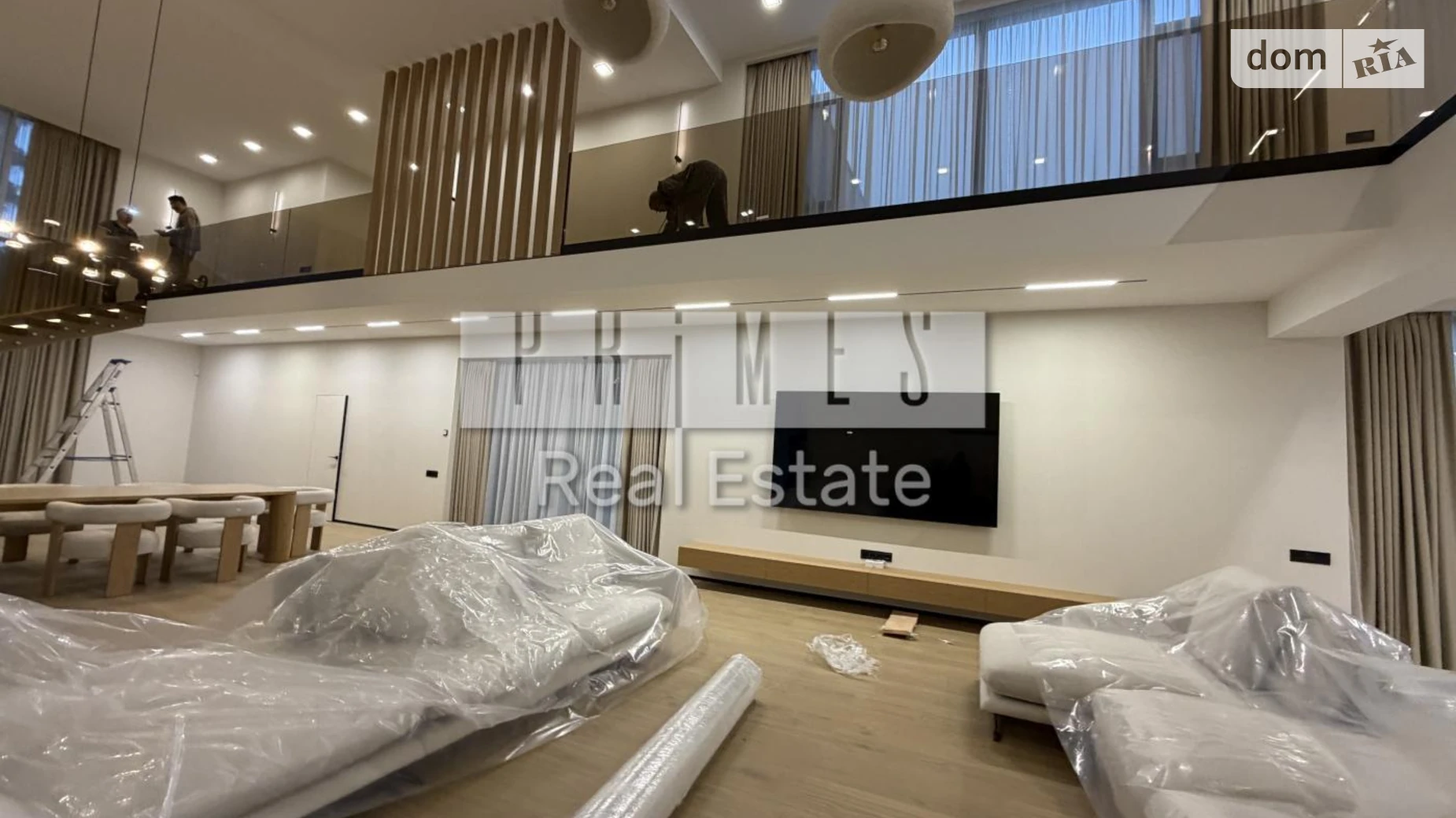 Сдается в аренду дом на 2 этажа 1200 кв. м с верандой, цена: 18000 $ - фото 5