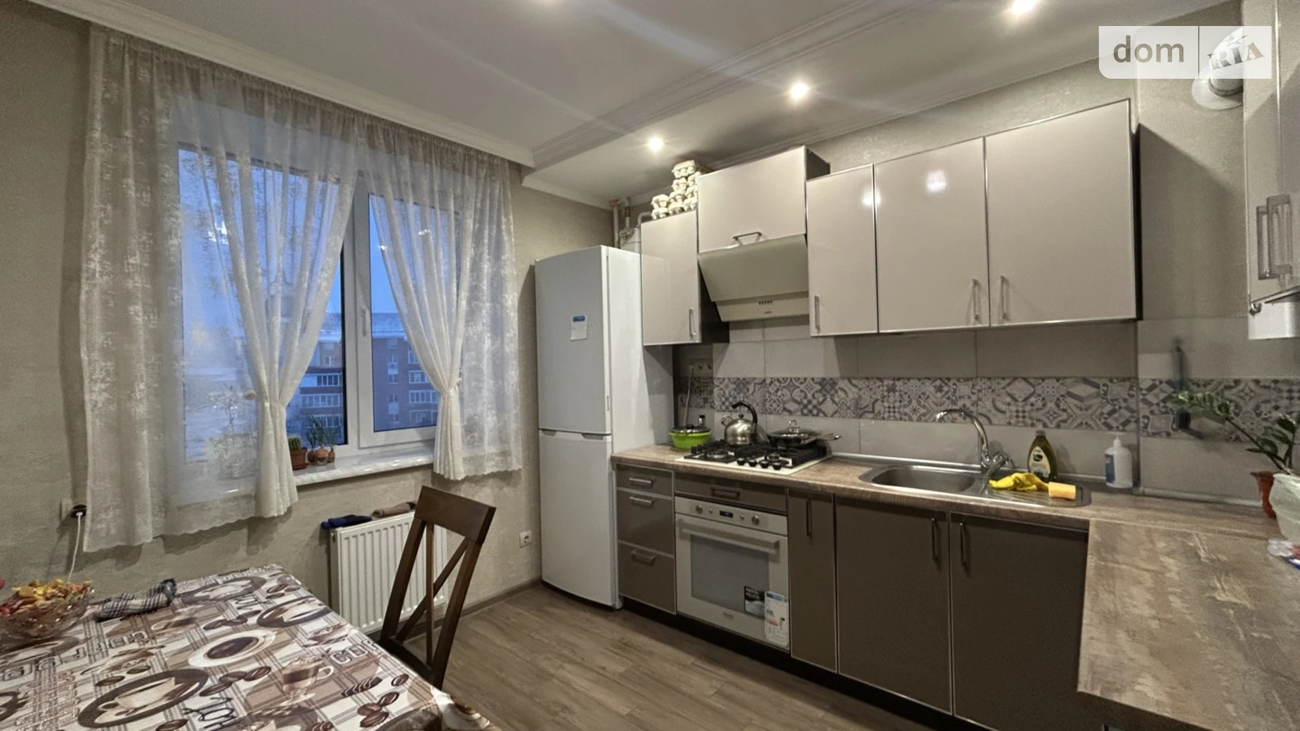 Продается 2-комнатная квартира 56 кв. м в Хотове, ул. Партизанская, 1А - фото 3