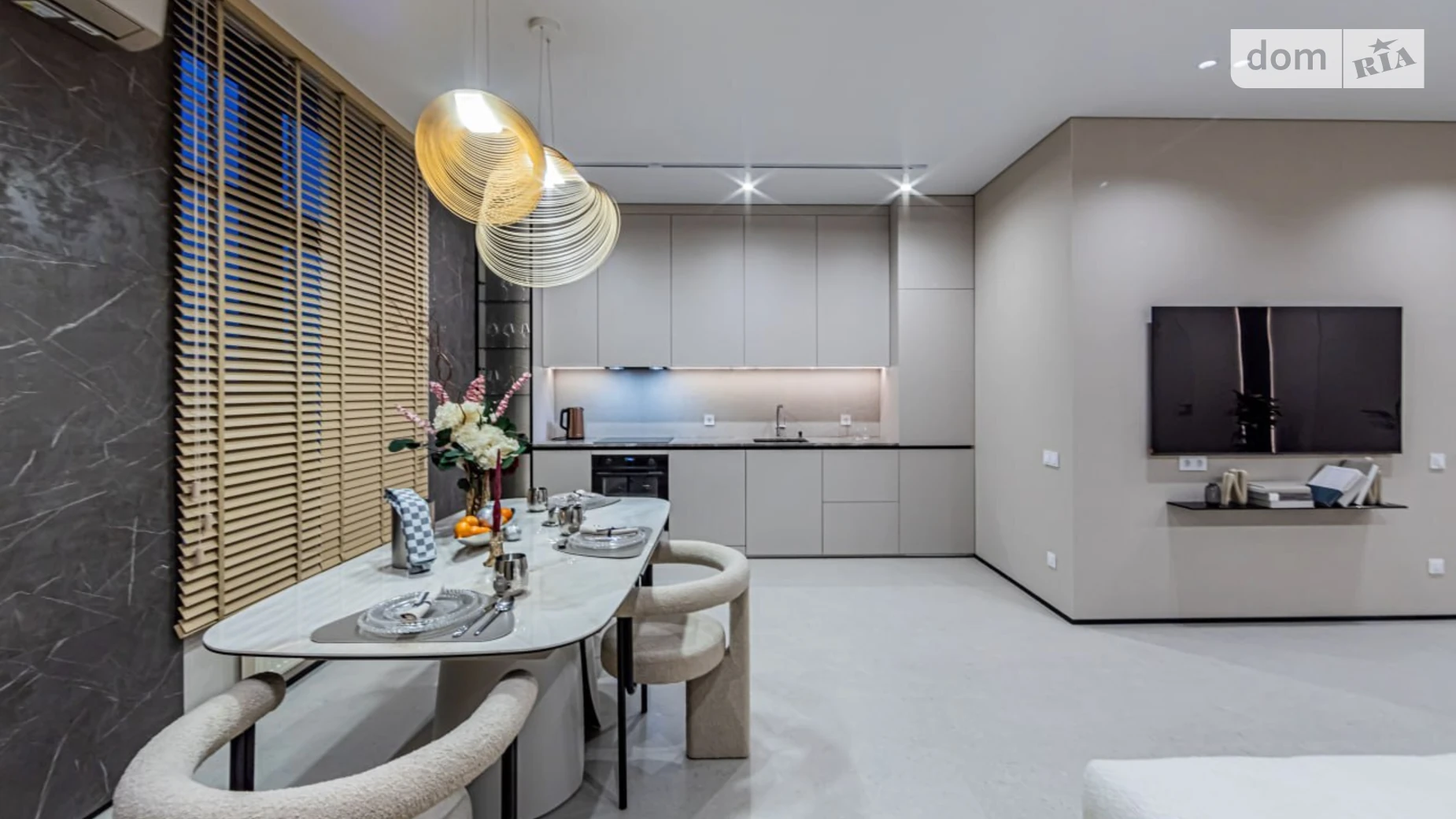 Продається 2-кімнатна квартира 82 кв. м у Києві, цена: 449000 $ - фото 2