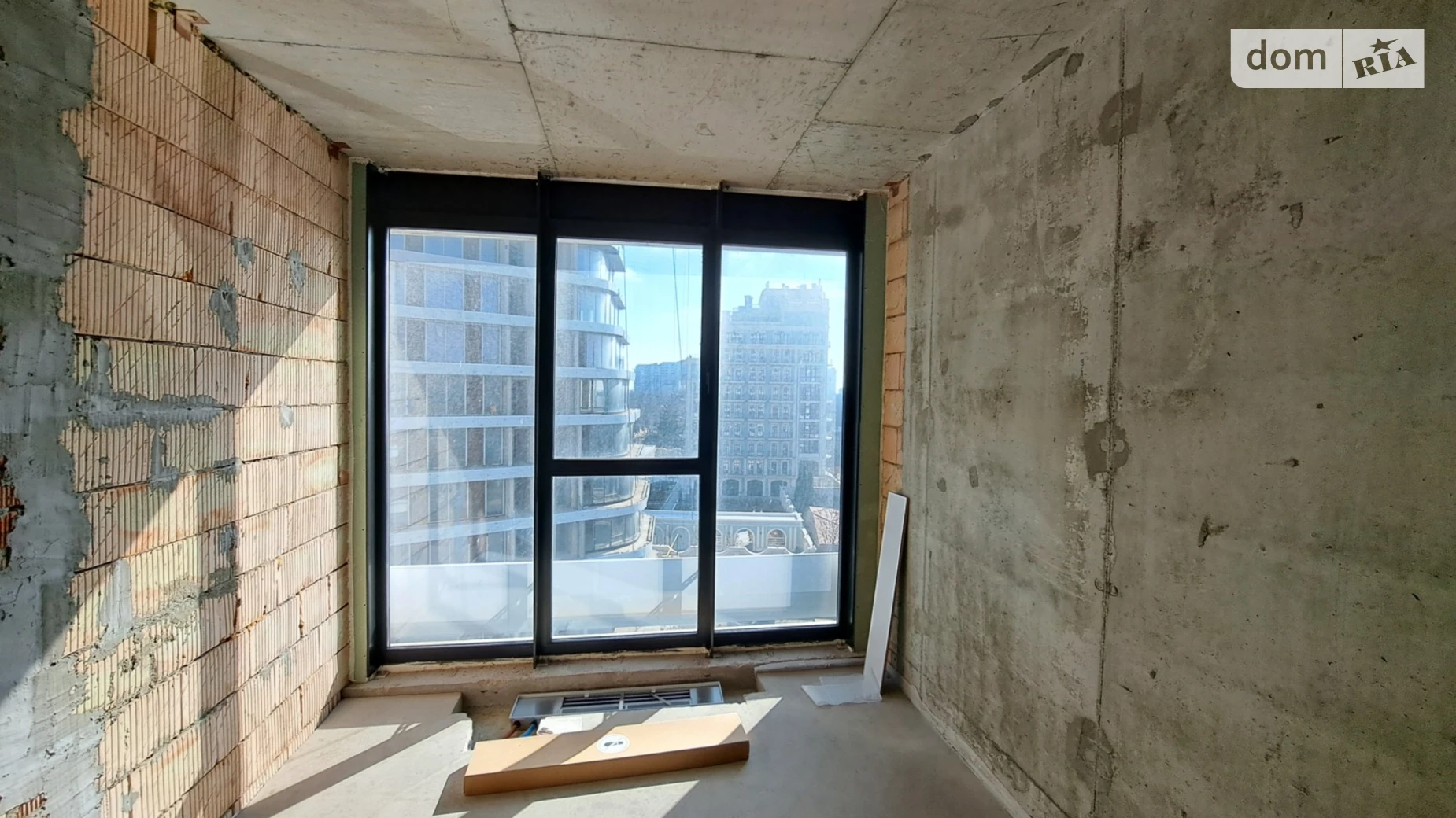 Продается 1-комнатная квартира 46 кв. м в Одессе, бул. Французский, 63 корпус 3 - фото 2