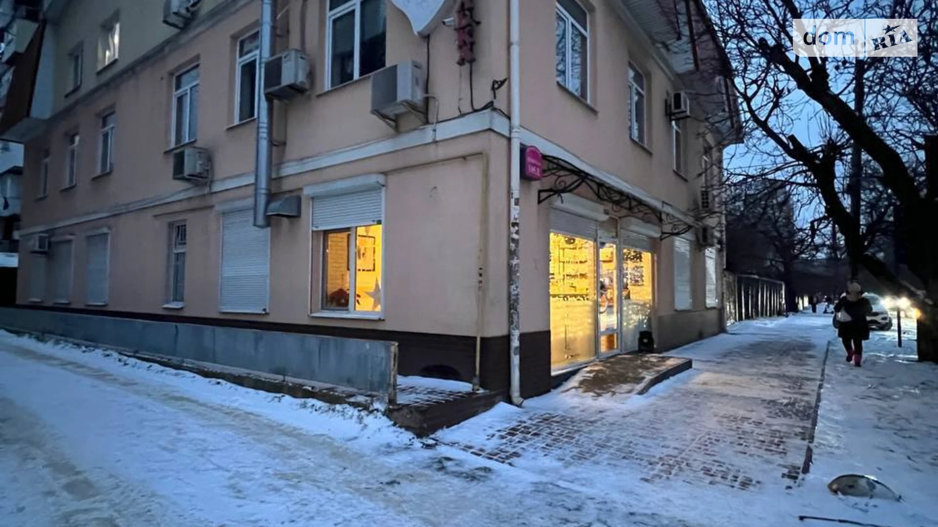 Продається приміщення вільного призначення 672.4 кв. м в 3-поверховій будівлі, цена: 672000 $ - фото 4