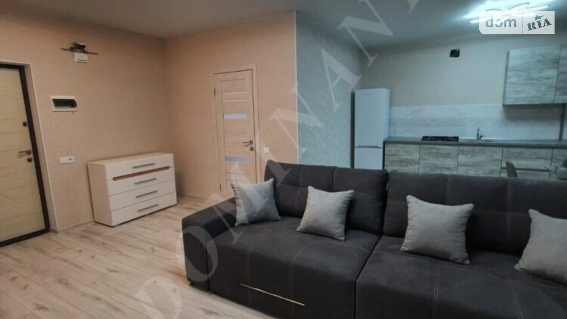 1-кімнатна квартира 53 кв. м у Запоріжжі - фото 4