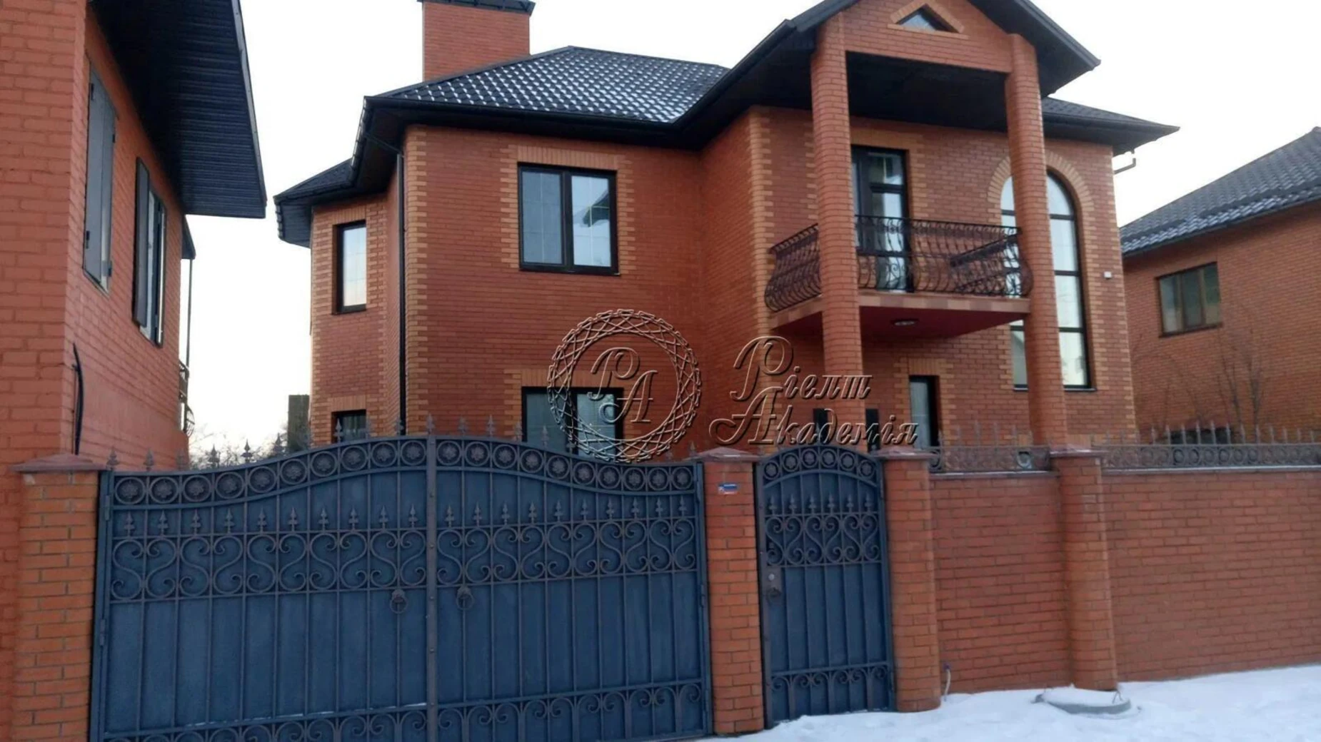 Сдается в аренду дом на 2 этажа 265 кв. м с подвалом, цена: 2000 $ - фото 2