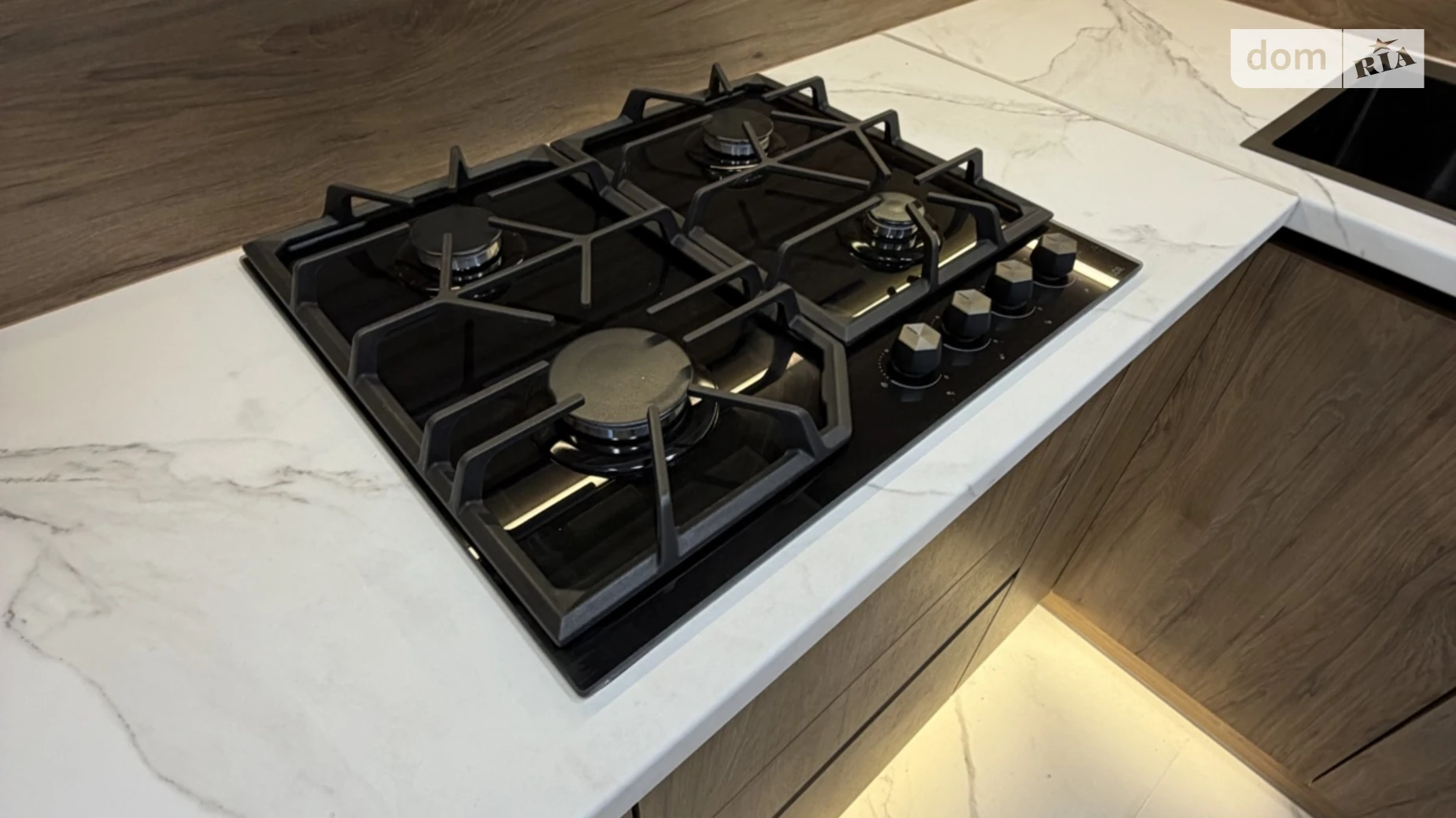 2-комнатная квартира 67 кв. м в Тернополе, ул. Смакулы - фото 3