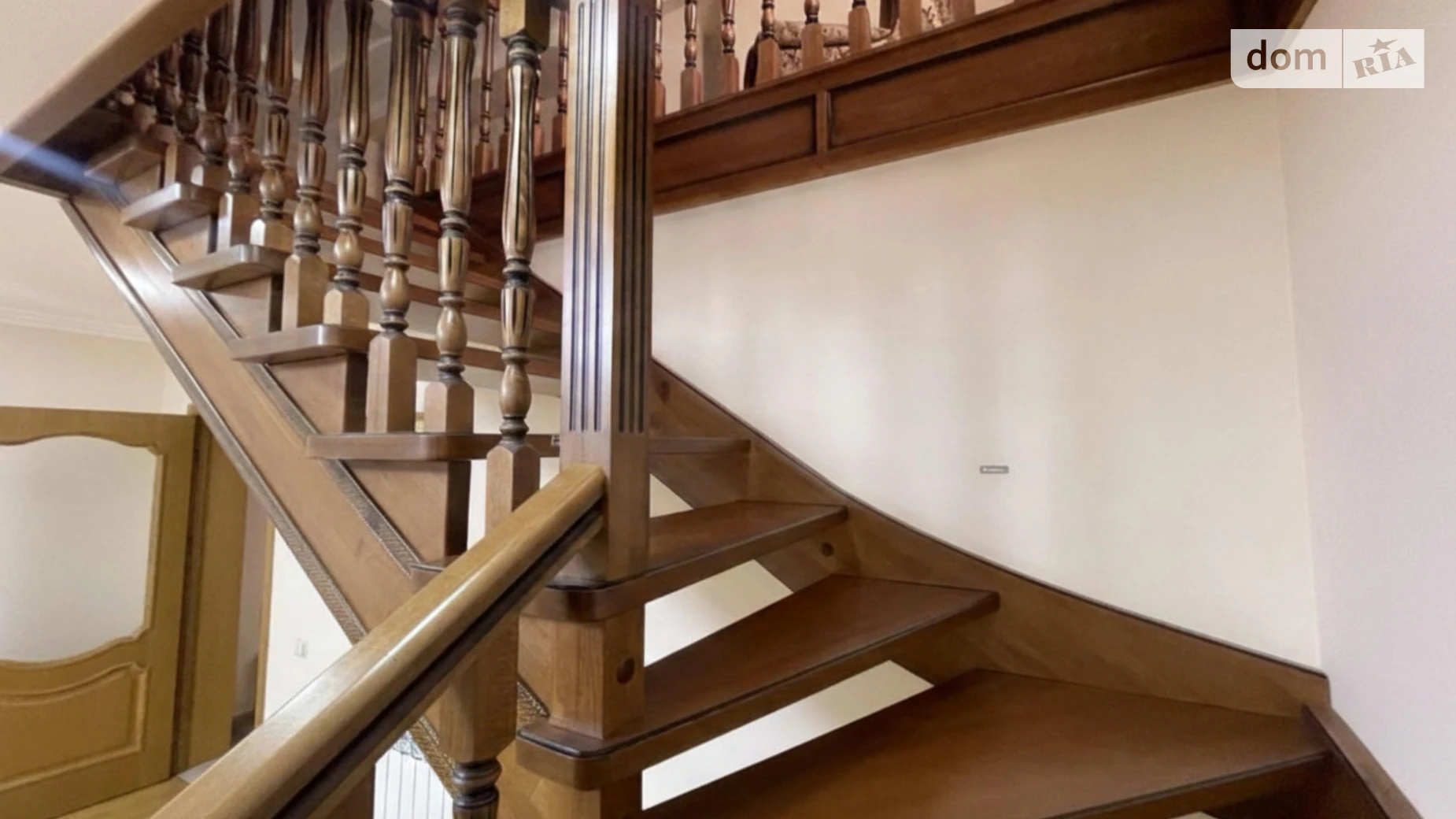 Продается дом на 2 этажа 161.8 кв. м с участком, цена: 120000 $ - фото 4