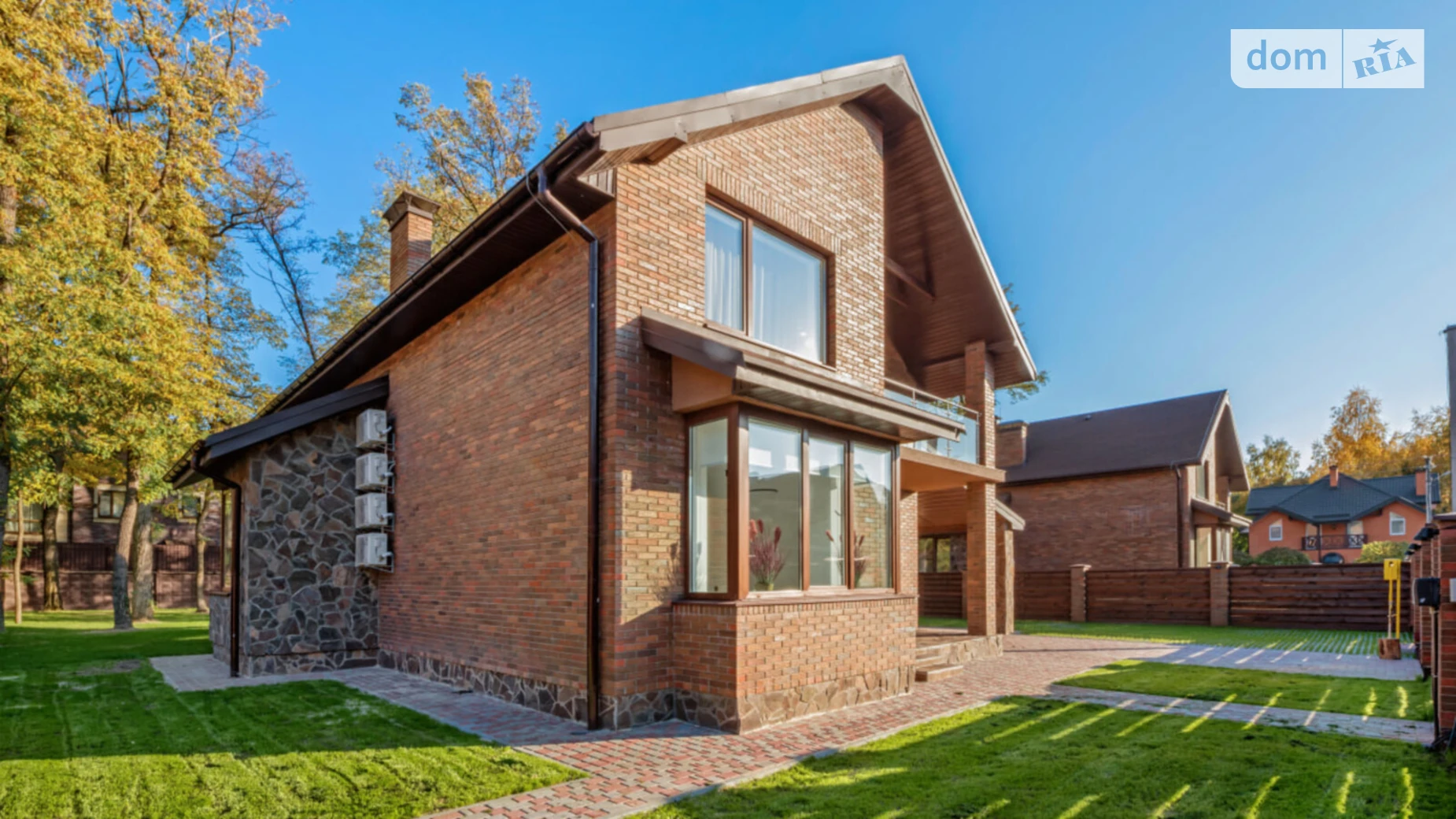 Продается дом на 2 этажа 230 кв. м с балконом, цена: 260000 $ - фото 5