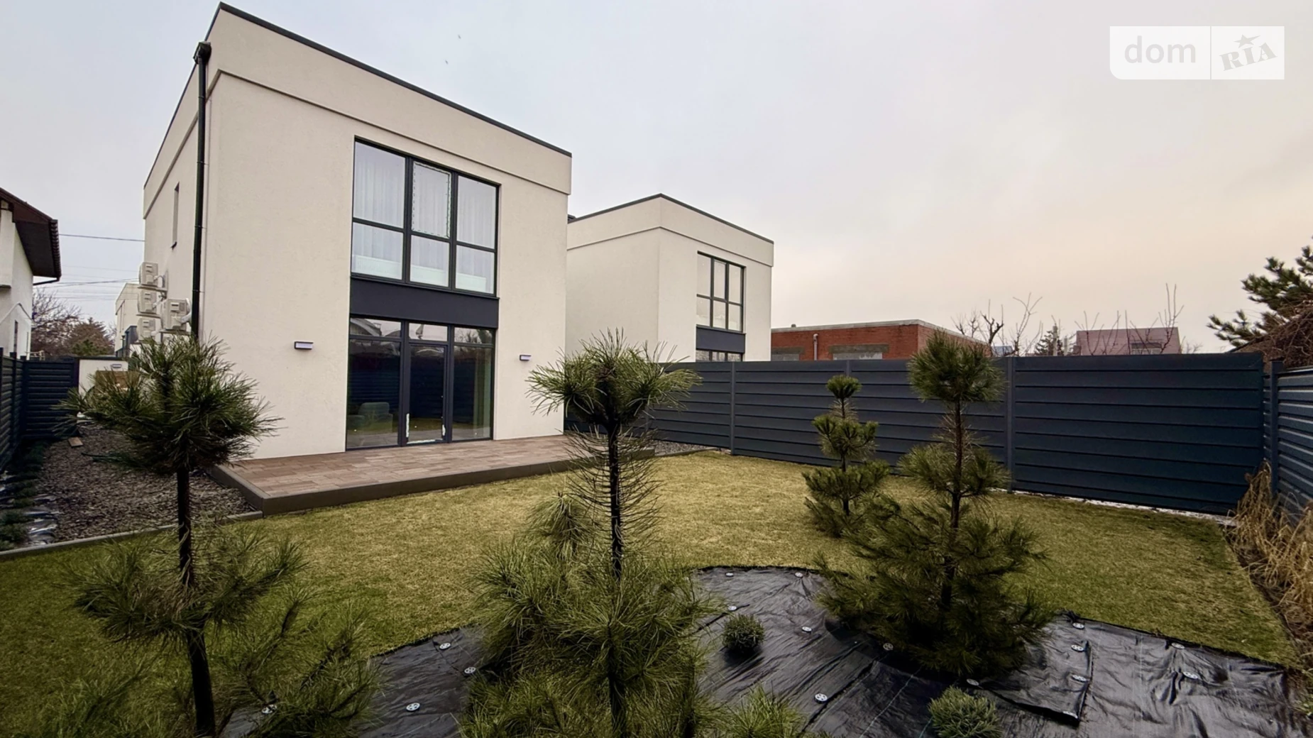 Продается дом на 2 этажа 120 кв. м с балконом, цена: 195000 $ - фото 2