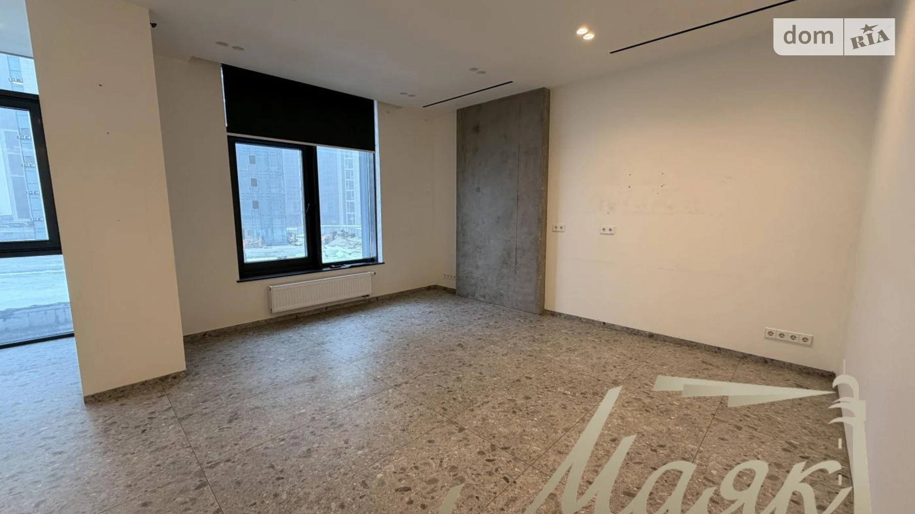 Сдается в аренду офис 55 кв. м в бизнес-центре, цена: 1500 $ - фото 2